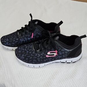 Skechers Black & Pink Leopard Print Women's Sneakers!!!
